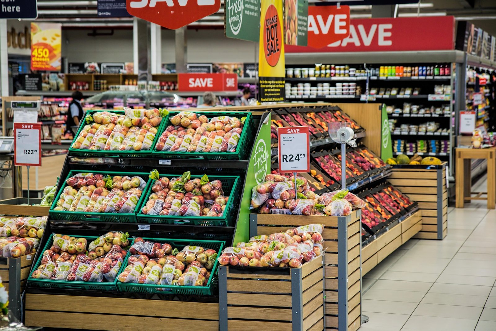How to build an e-commerce store that kinda runs on autopilot with AI (. Not totally you know)