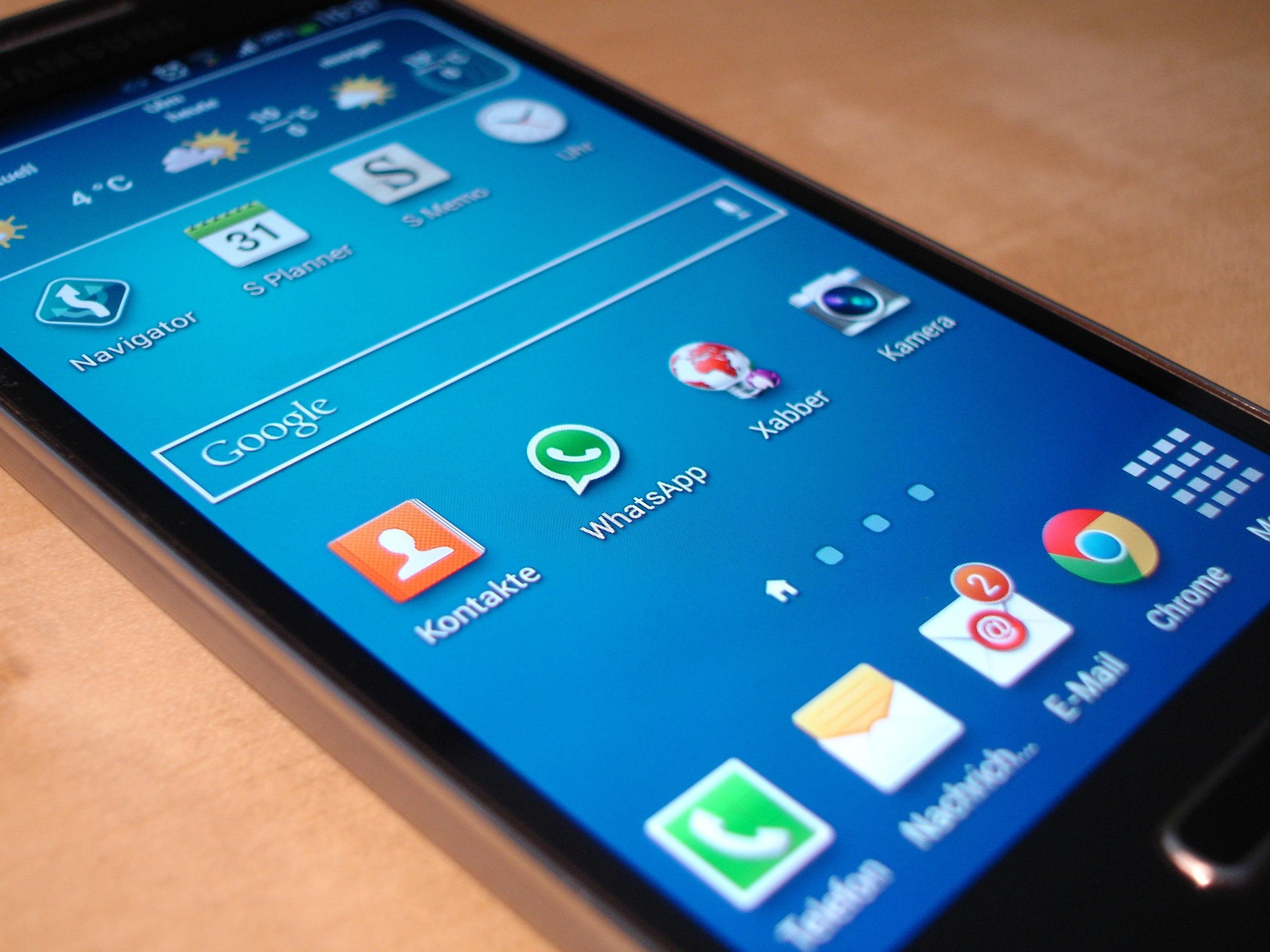 How to Access a Locked Phone Without Using a Password or Fingerprint (Guide 2026)